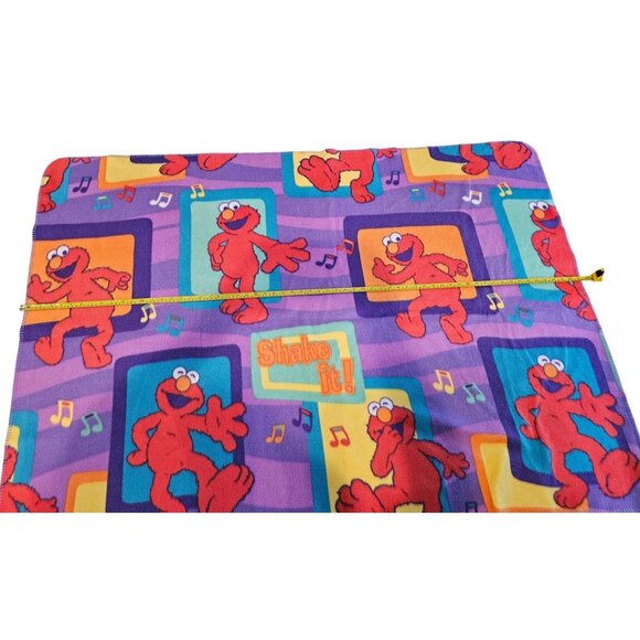 Sesame Street Elmo Shake It Polyester Blanket Vintage 2005 Purple 61.5" x 42" - Picture 3 of 10
